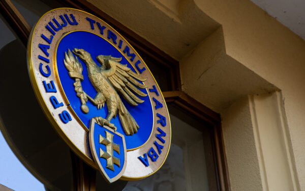 Teismas kirto iš peties: Statybų korupcijos byloje milžiniška bauda už prekybą poveikiu