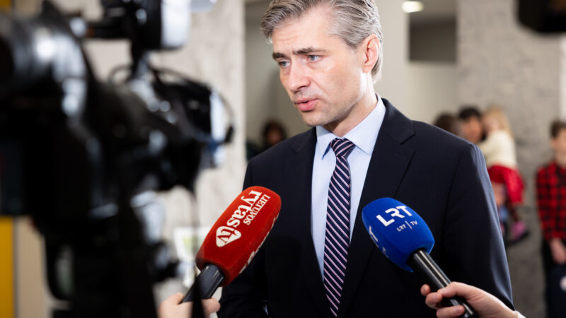 Konfliktas kaista, bet viltis lieka: Budrys įvardijo Lietuvos interesą konflikte