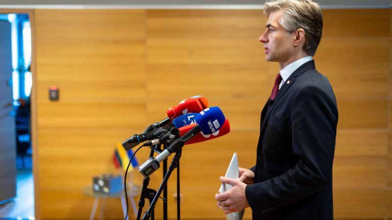 Lietuva remia JAV planą, bet abejoja: derybos su Baltarusija kelia rizikų
