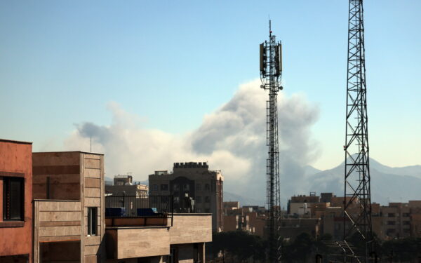 Apklausos duomenys Baltiesiems rūmams siunčia aiškią žinutę: dauguma amerikiečių nepritaria smūgiams Iranui