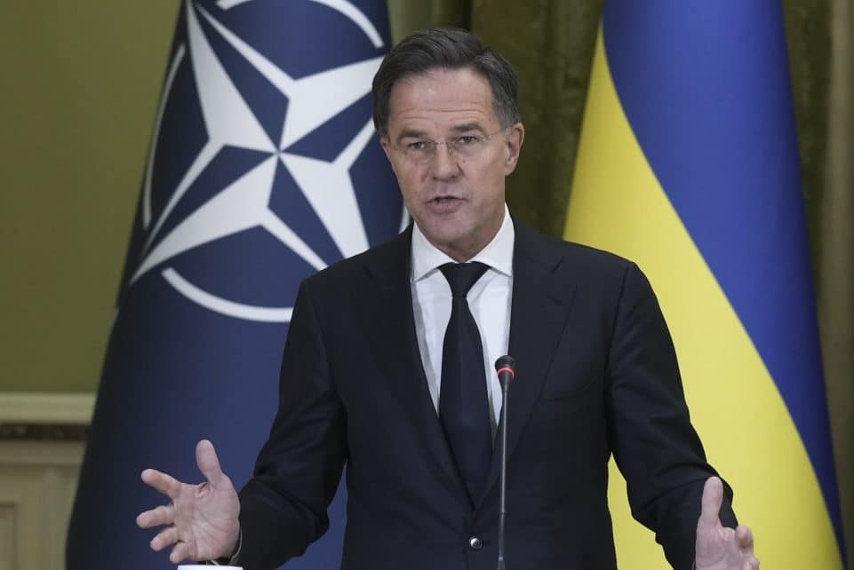 Rutte apie karą Artimuosiuose Rytuose: Ukraina neturi likti be paramos. EPA-ELTA