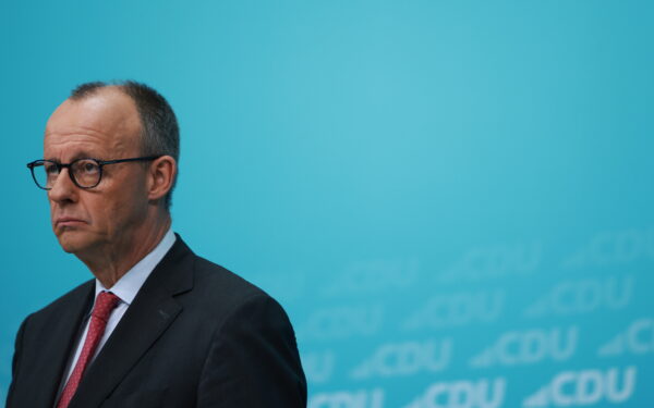 Vokietijos kancleris susirūpinęs: JAV ir Izraelis kol kas neturi plano, kaip užbaigti karą Irane