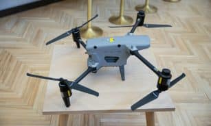 LR Vyriausybė priėmė modernius industrinius dronus. ELTA / Andrius Ufartas