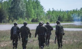 Jungtine Lietuvos ir JAV karių oro desanto operacija baigėsi pratybos "Juodoji strėlė 2014". Martyno Ambrazo (ELTA) nuotr.