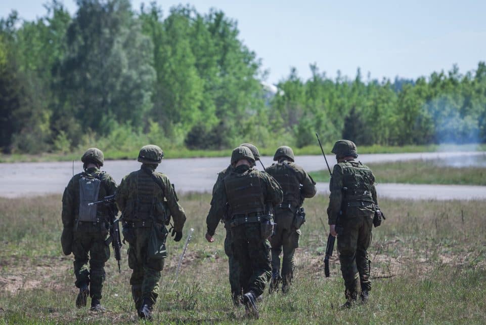 Jungtine Lietuvos ir JAV karių oro desanto operacija baigėsi pratybos "Juodoji strėlė 2014". Martyno Ambrazo (ELTA) nuotr.
