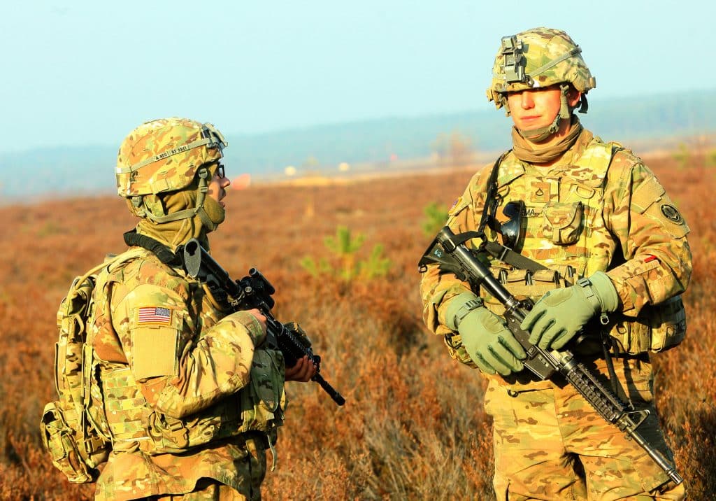 Pabradėje Lietuvos ir JAV kariai dalyvavo kovinio šaudymo pratybose. Dainiaus Labučio (ELTA) nuotr.