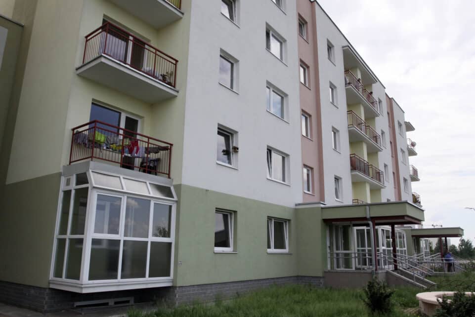 Naikinamos kliūtys gauti socialinį būstą: pretenduoti galės daugiau žmonių ir ne tik šeimos. Gedimino Savickio (ELTA) nuotr.