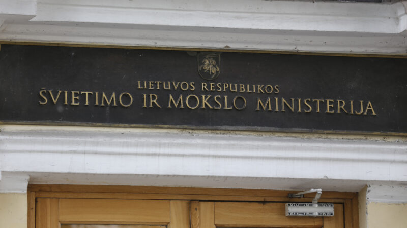 Ieškomi nauji mokyklų vadovai: paskelbti konkursai dviejose Panevėžio ir Vilniaus raj. įstaigose