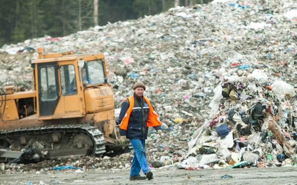 Aplinkosaugininkai nurodė nutraukti oro taršą Kazokiškių sąvartyne
