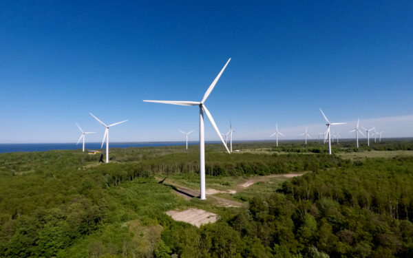 Milijoninės investicijos Lietuvoje: „Enefit“ plės baterijų sistemas šiuose regionuose