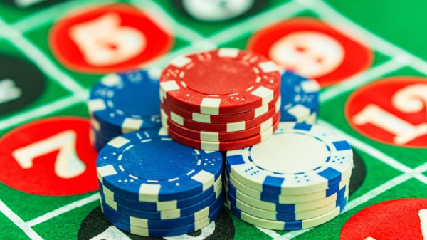 Beveik pusės milijono bauda kazino: ar buvo užmerkiamos akys į rizikas?