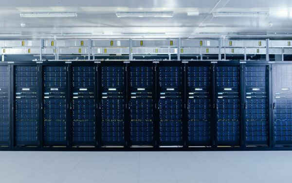 Sąskaitos už elektrą susitrauks 86%: štai koks išradimas pakeis duomenų centrų aušinimą
