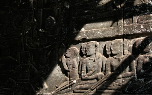 Tamsioji archeologijos pusė: sužinokite, kodėl matomi istoriniai lobiai gali būti netikri