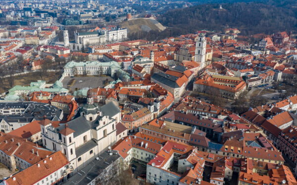 Vilniuje dar viena mokama aikštelė: kiek tai kainuos vairuotojams?