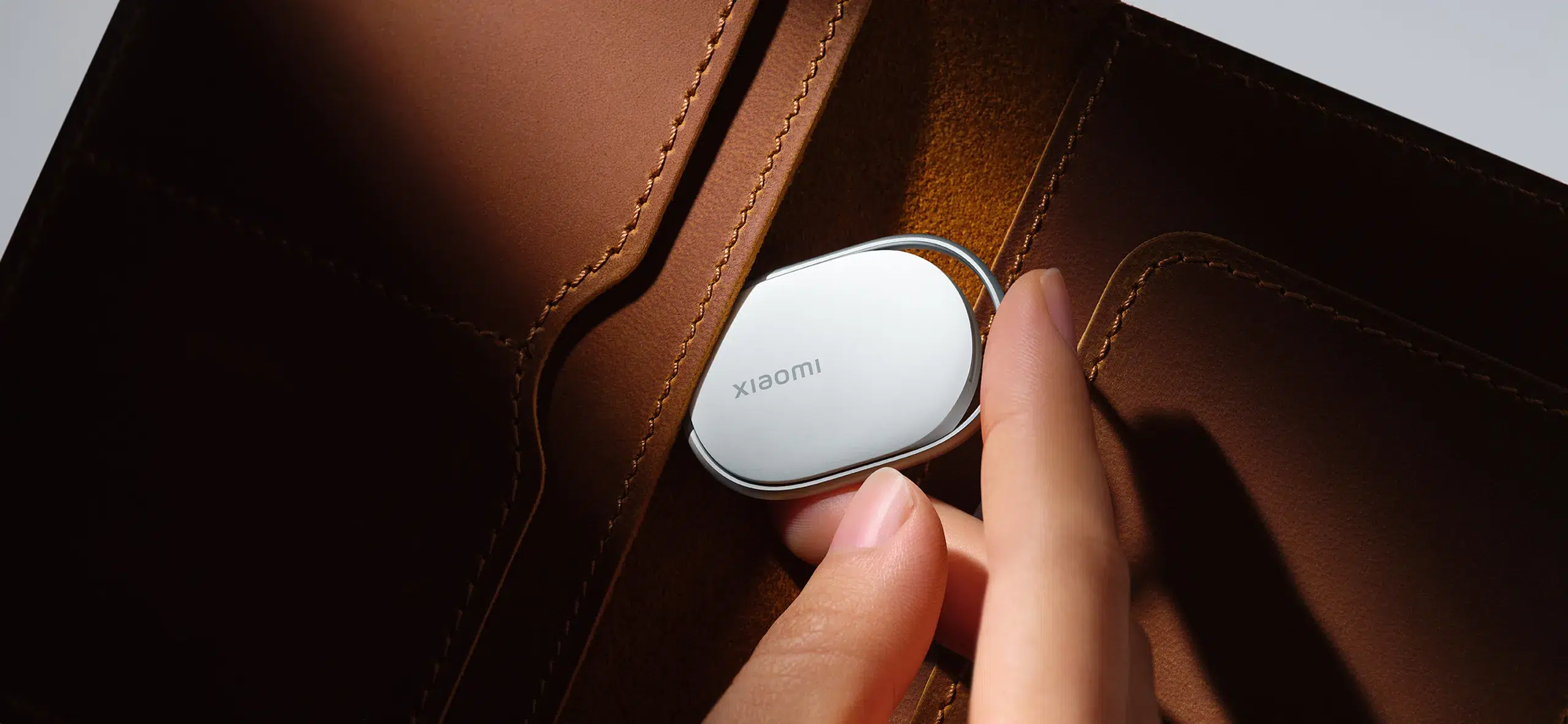 Tinka ir „Apple“, ir „Android“: naujasis „Xiaomi Tag“ kainuoja vos 15 eurų