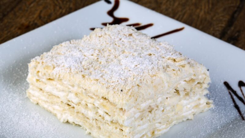 Svečiai prašys pakartoti: atskleidėme, kaip pagaminti lengvą varškės desertą, kuris tirpsta burnoje