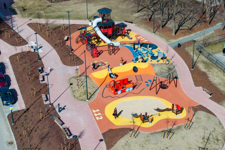 Vilniuje atidaromas Šv. Florijono skveras: ugniagesių šou ir veiklos visai šeimai