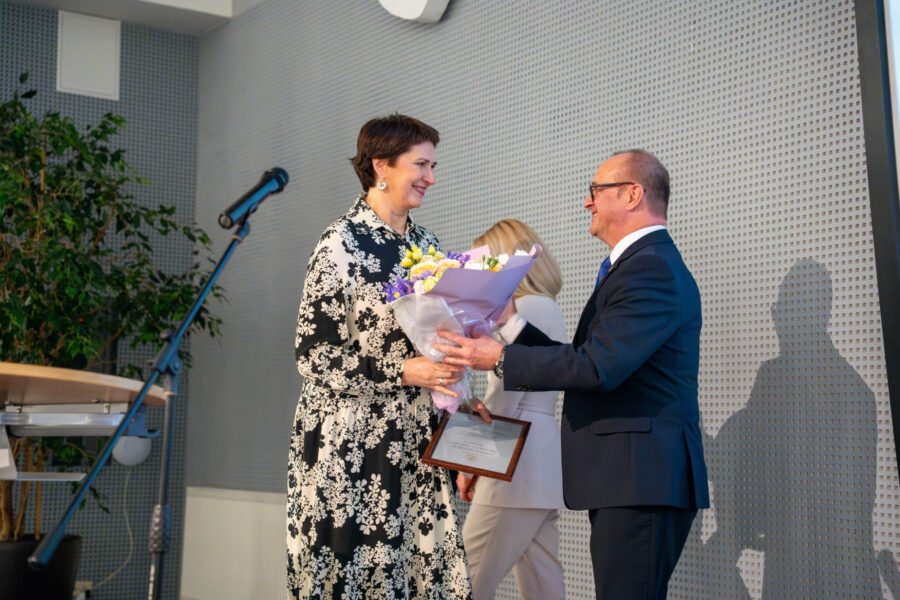 Skelbiama premija už nuopelnus: svarbu žinoti, kas gali pretenduoti ir iki kada