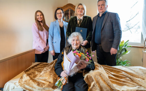 Išgyveno karą, gaisrą ir netektis: šimtmečio sulaukusi druskininkietė atskleidė ilgaamžiškumo paslaptį