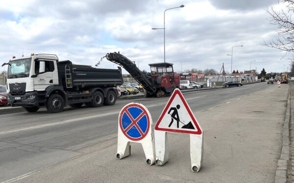 Mažeikiuose ir seniūnijose prasidėjo gatvių remontas: kur laukti eismo ribojimų