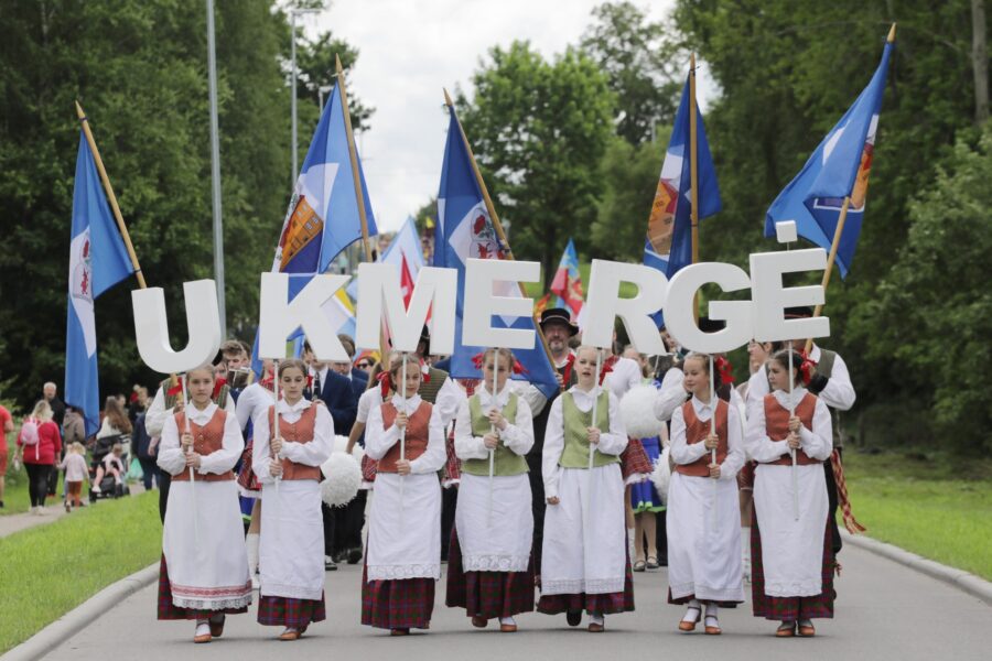 Ukmergės eisena. Ukmergės rajono savivaldybė