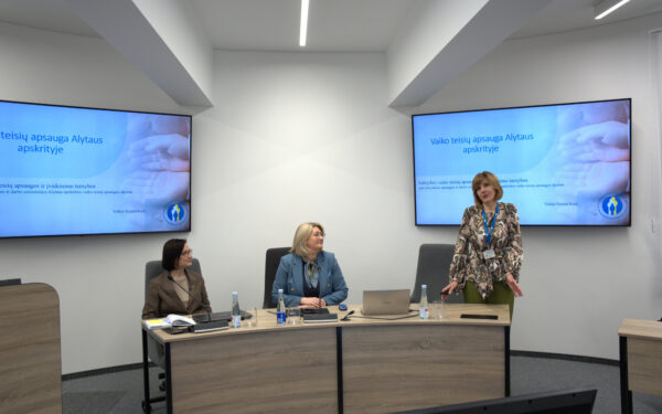 Pagalba vaikams ne visada pasiekia laiku: specialistai įvardijo didžiausias spragas sistemoje