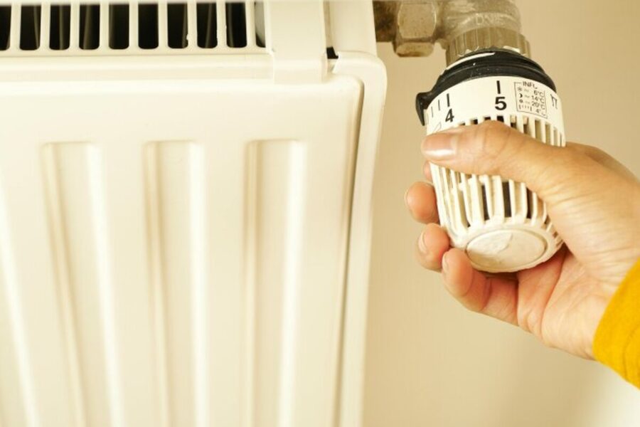 Šildymo dar neišjungia: gyventojai gali spręsti patys, kada baigti sezoną