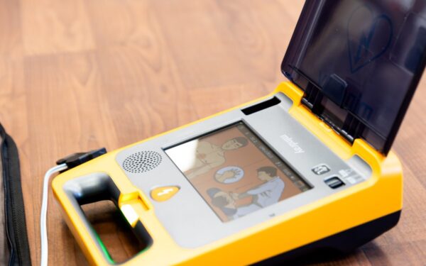 Tai gali išgelbėti gyvybę: defibriliatoriai pasieks ir kaimiškas vietoves