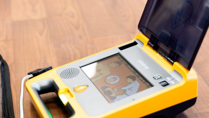 Tai gali išgelbėti gyvybę: defibriliatoriai pasieks ir kaimiškas vietoves