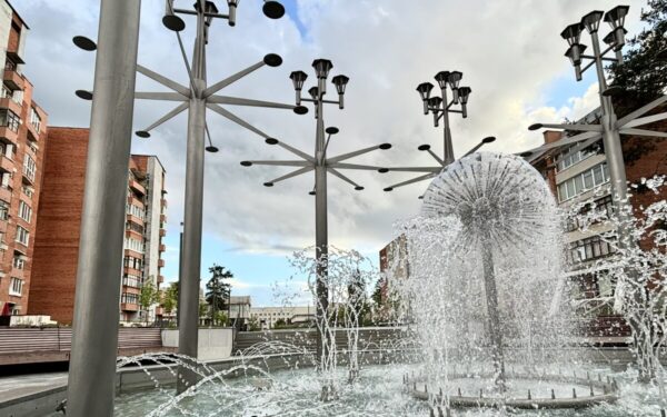 Visagine įjungiamas fontanas „Saulutė“: gyventojai jau laukia sugrįžtančio traukos centro