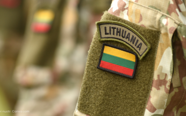 Gyventojai gali nustebti: be uniformų judės kariai, ore skraidys žvalgybiniai dronai