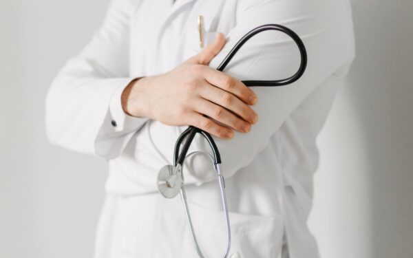 Jonavoje ieško geriausių: gyventojai kviečiami rinkti metų medicinos darbuotoją