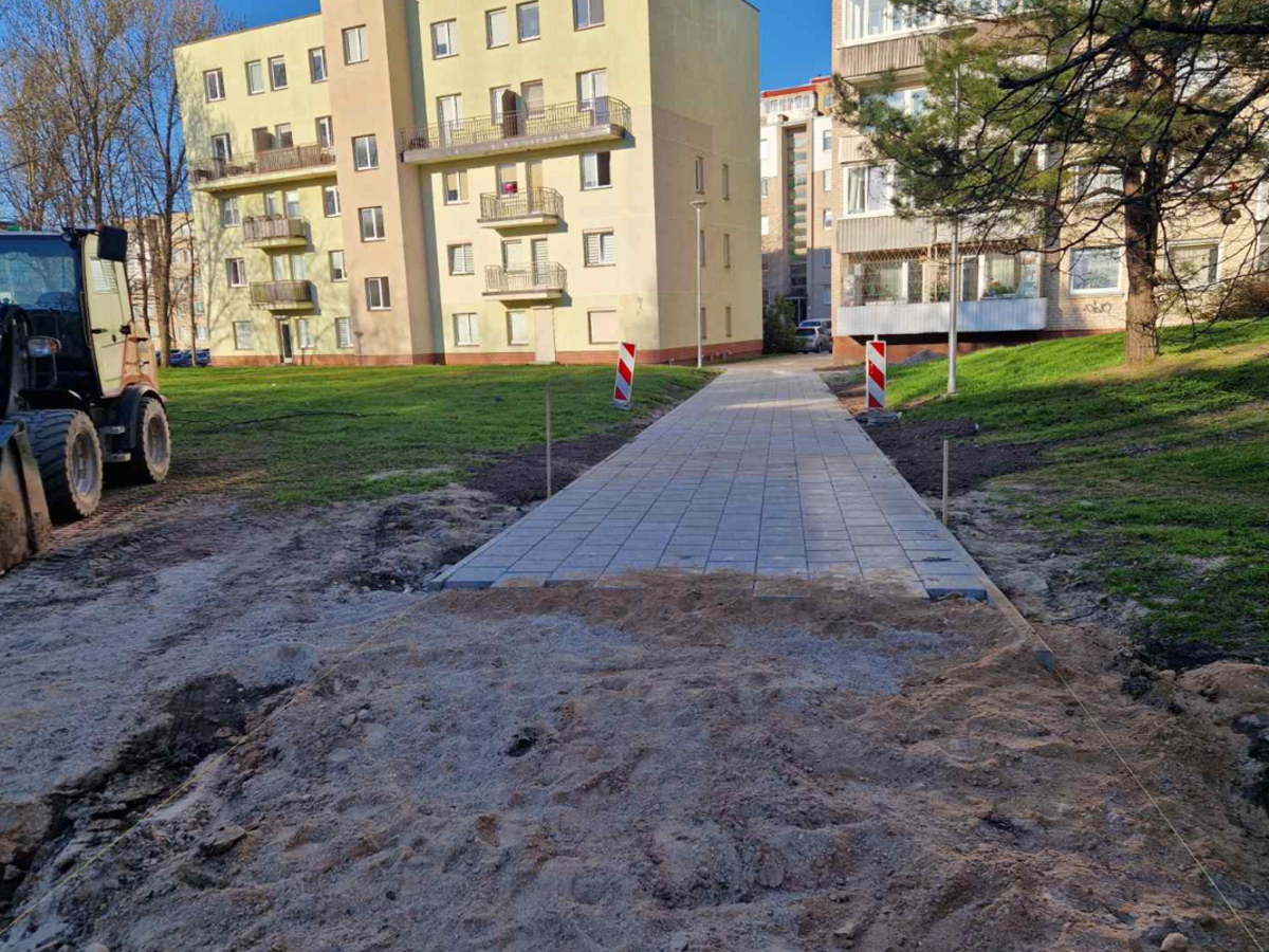 Klaipėdoje startavo šaligatvių atnaujinimas: kur vyksta darbai ir kiek dangos bus pakeista