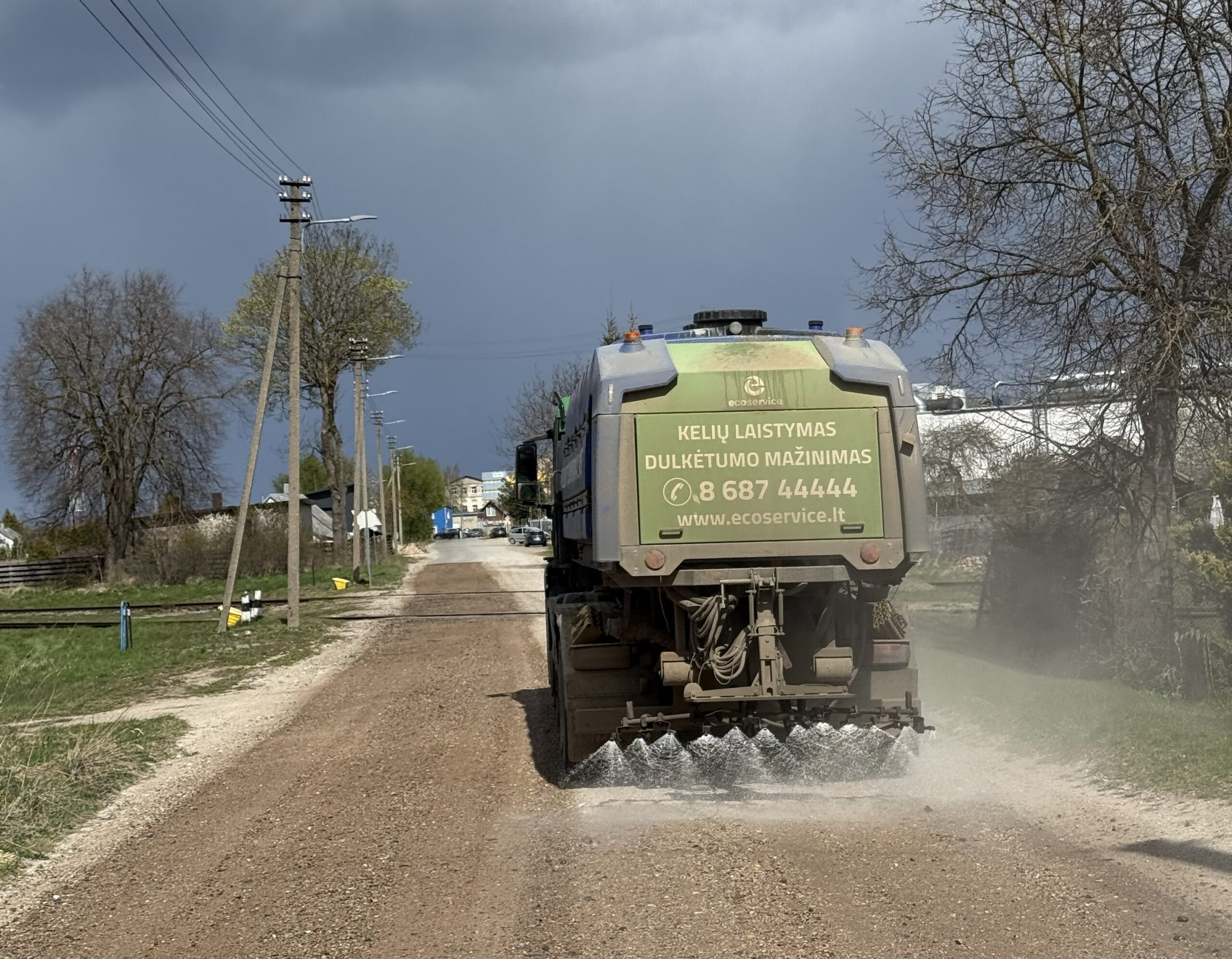 Tauragė ėmėsi veiksmų: 148 gatvės laistomos chemija, gyventojai pajus pokytį jau netrukus
