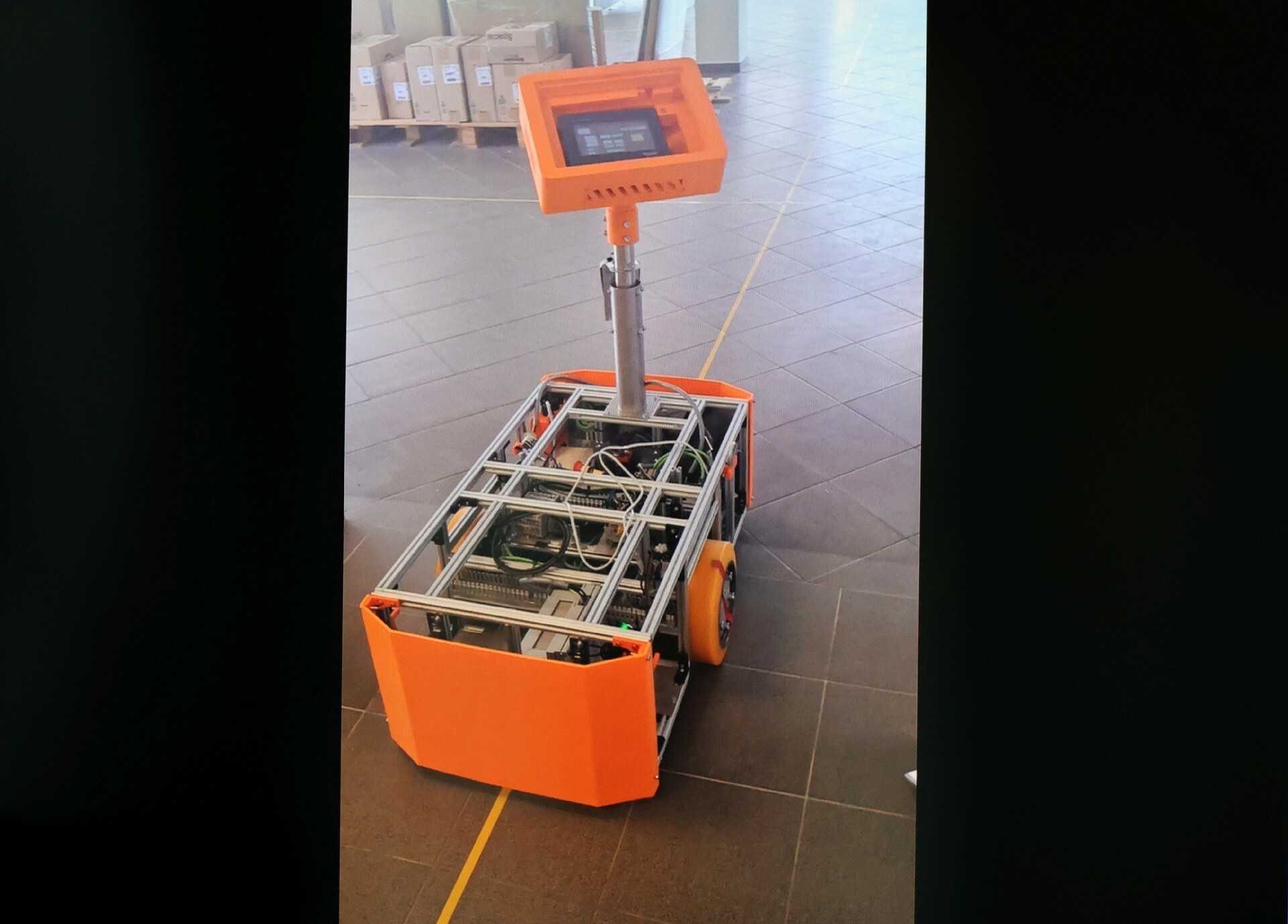 Lietuvoje kuria ateities technologijas: nuo dirbtinio intelekto robotams iki virtualios realybės medicinai