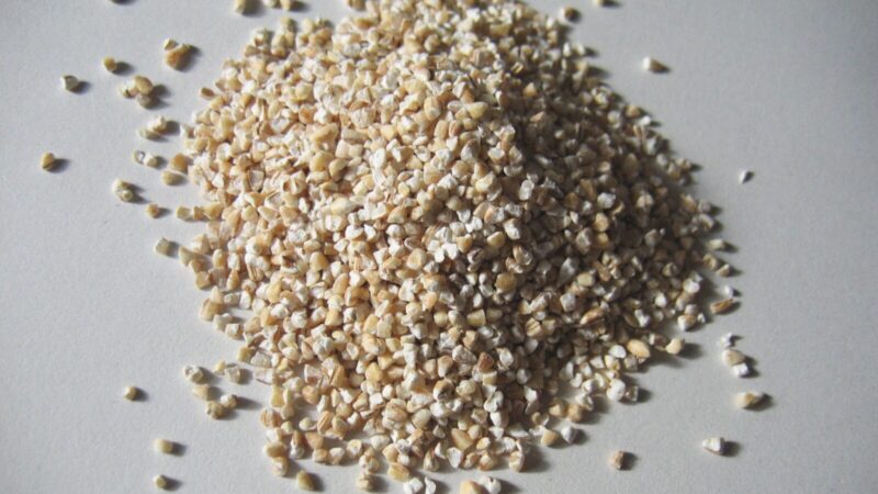 Svajojate apie itin derlingą daržą? Viena pigi kruopa net skurdžią žemę pavers juodžemiu