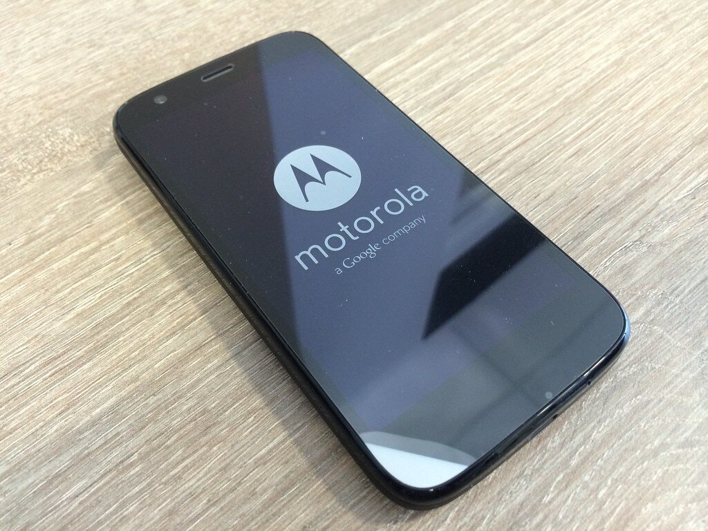 „Motorola“ pirkėjams turi blogų žinių: kodėl už pigius telefonus dabar mokėsite brangiau?