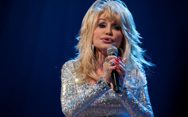 Amerikos širdžių karalienė: Dolly Parton palankumu triuškina net garsiausius politikus