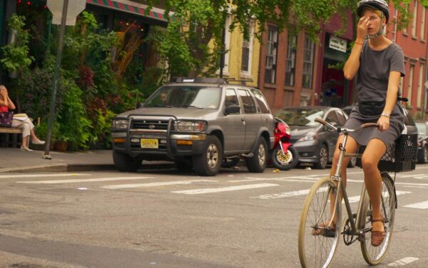 Kada dviratininkas gali pervažiuoti per perėją nenulipęs? Apie šią išimtį žino retas