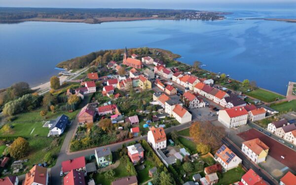 Lenkijos paslaptis prie pat sienos: miestelis, kurį daugelis pravažiuoja pro šalį, bet be reikalo