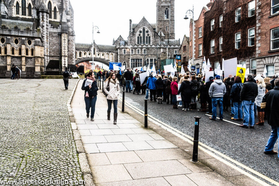Kariuomenė Airijos gatvėse: dėl uostų blokados šaliai gresia kuro ir geriamojo vandens stygius