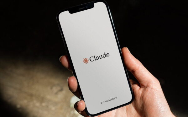 Dizaino vargai baigėsi: nauja „Claude“ funkcija pati sukuria profesionalius projektus už jus