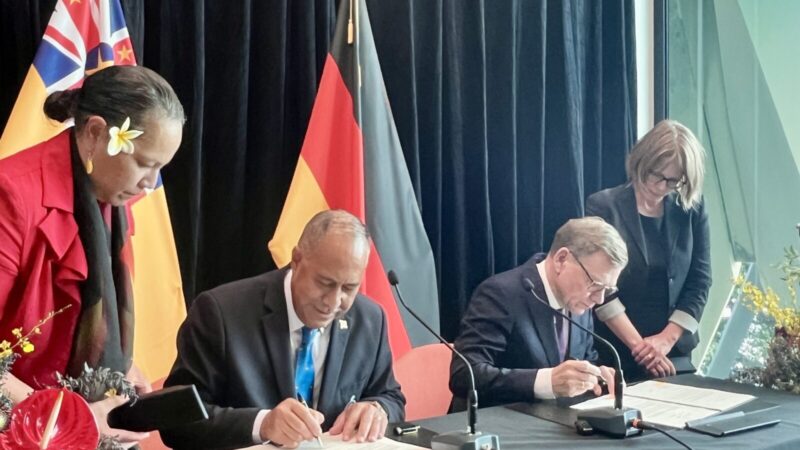 Vokietija meta milijonus ten, kur JAV užvėrė duris: paaiškėjo tikrieji Berlyno ketinimai