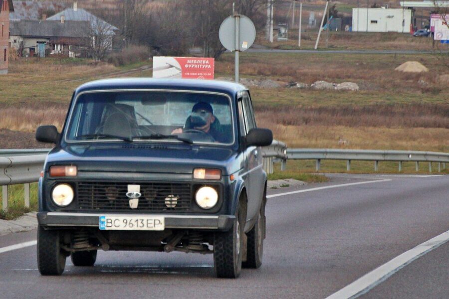 LADA. Automobilis. Rusija. Openverse