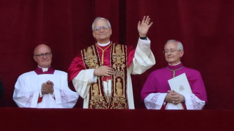 500 metų lauktas įvykis: popiežius priėmė moterį, dėl kurios krikščionių pasaulis skyla pusiau