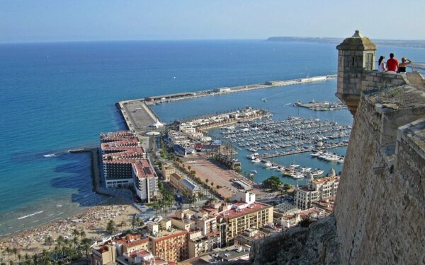 Visi plūs į vieną vietą: atskleidė, kuri Ispanijos kryptis šią vasarą bus pati populiariausia