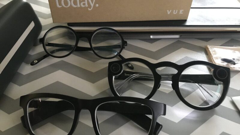 „Meta“ turi ko bijoti: „Snap“ atskleidė, kuo visus nustebins naujieji išmanieji akiniai