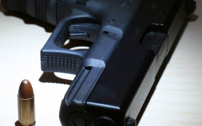 Išpuolis Klaipėdoje, vidury dienos nepažįstamas asmuo šovė į vyrą iš pistoleto