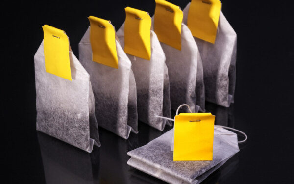 Neišmeskite panaudotų arbatos pakelių: gudrybė , kaip prikelti gėles naujam gyvenimui