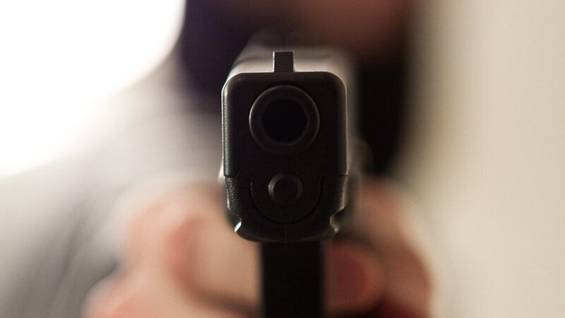 Vilniuje siautėja plėšikai: dieną lifte užpulta senjorė, smurtas persikėlė į butus